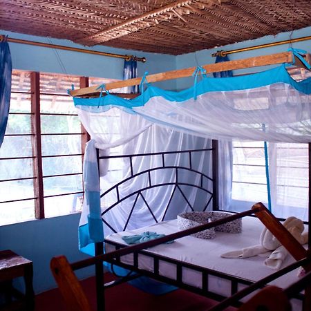 Afro Whale Shark Safari Bed and Breakfast Kilindoni Buitenkant foto