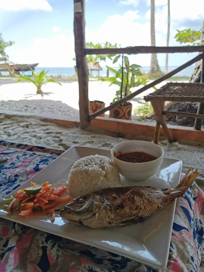 Afro Whale Shark Safari Bed and Breakfast Kilindoni Buitenkant foto