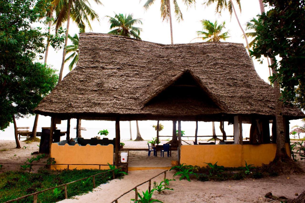 Afro Whale Shark Safari Bed and Breakfast Kilindoni Buitenkant foto