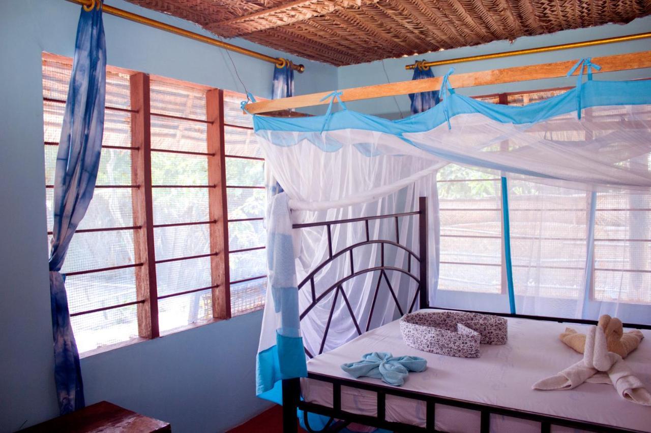 Afro Whale Shark Safari Bed and Breakfast Kilindoni Buitenkant foto